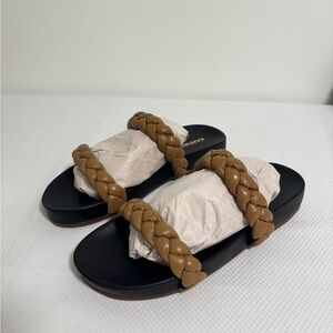 New Kaanas Coco Women’s Sandal Size: 11